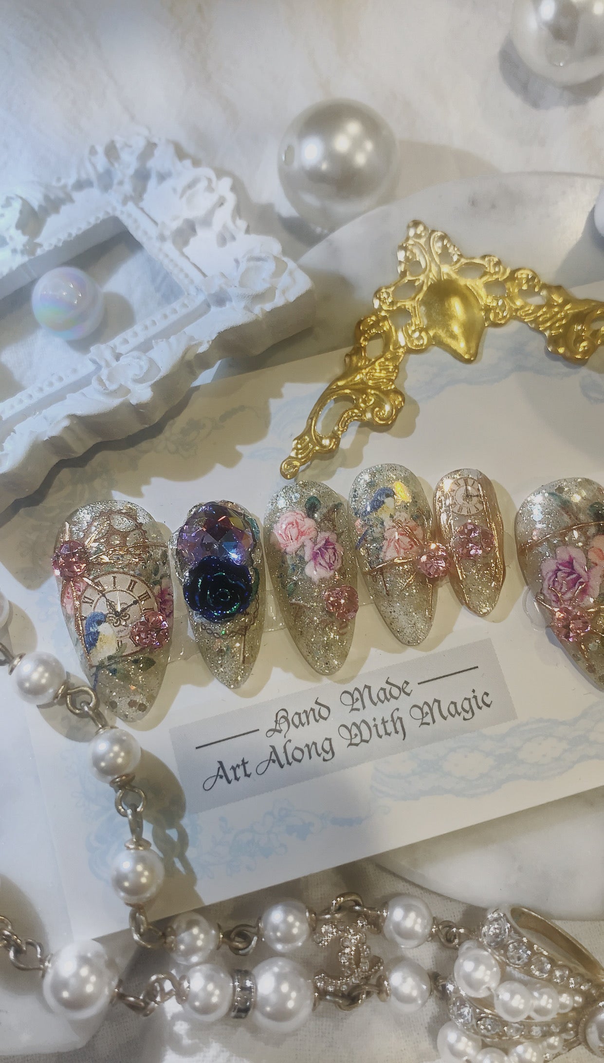 Alice in Wonderland Nail