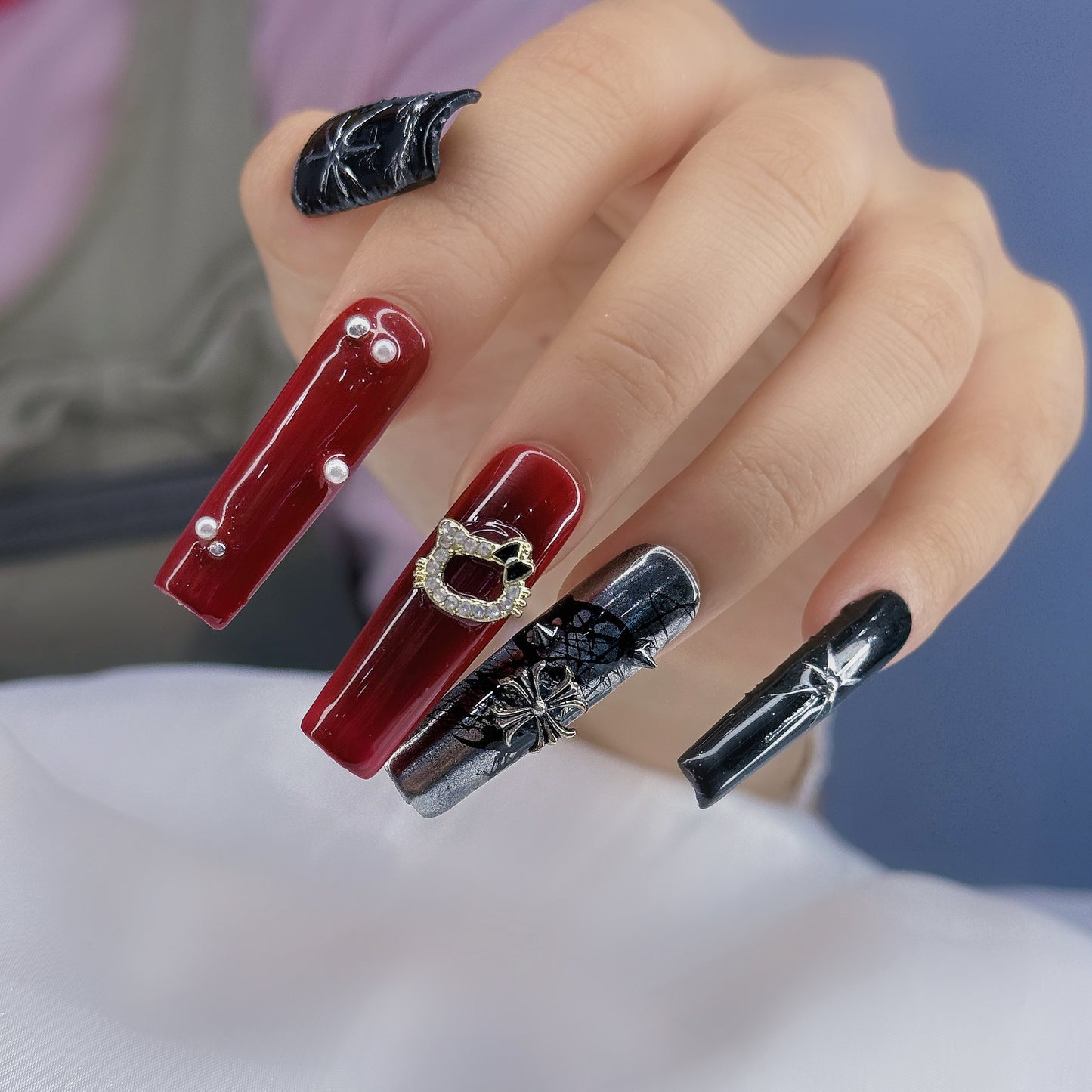 Dark Kitty Vice Nail