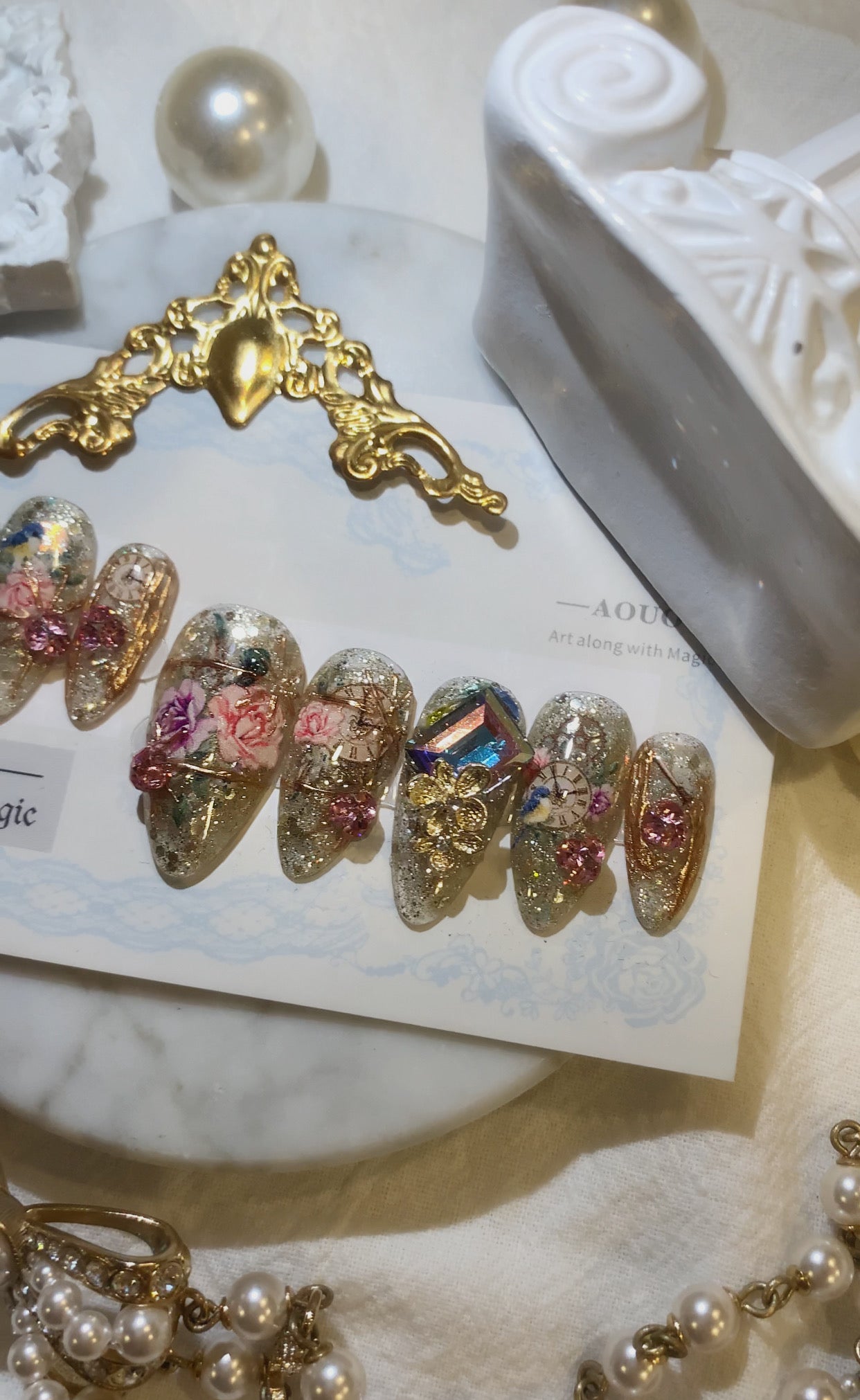 Alice in Wonderland Nail