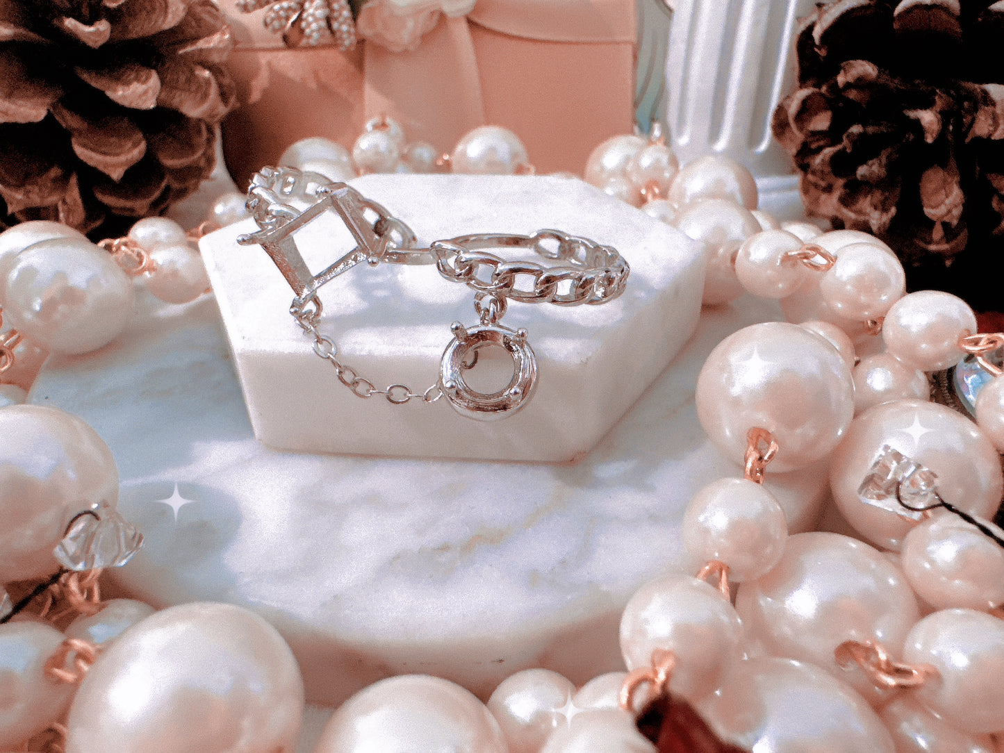 Hold by chain ring