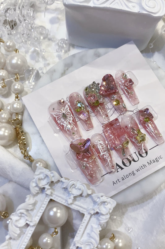 Dream Mirror Nail
