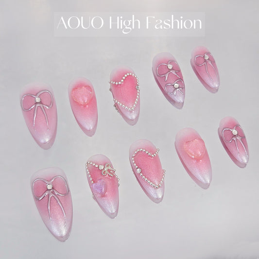 Pinky-Chrome Y3K Nails